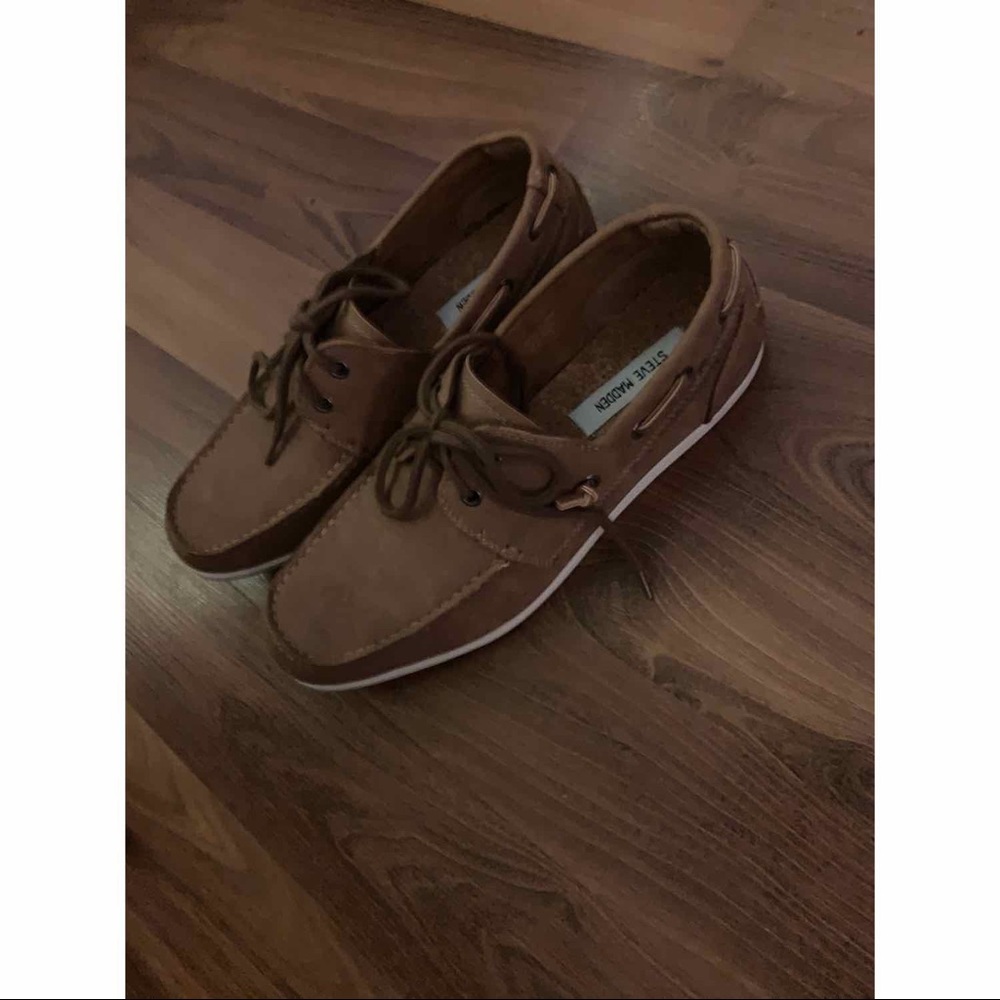 Steve Madden boat shoes